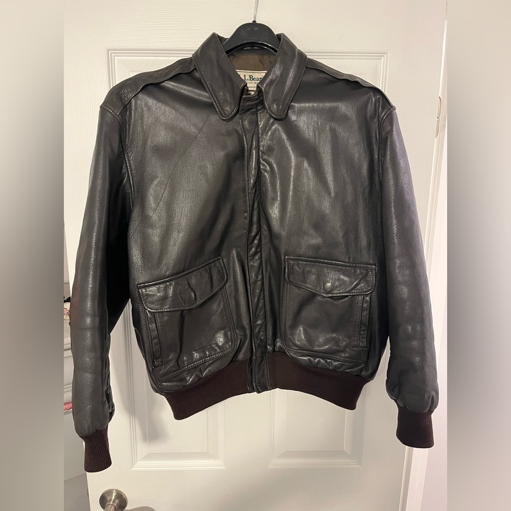 Vintage LL Bean men’s leathered bomber jacket A1 Military G2 flight Size 44 EUC